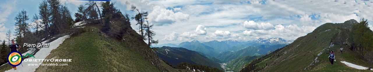 59 Dal passo prendiamo a sx il tracciolino per la vetta del Badile.jpg